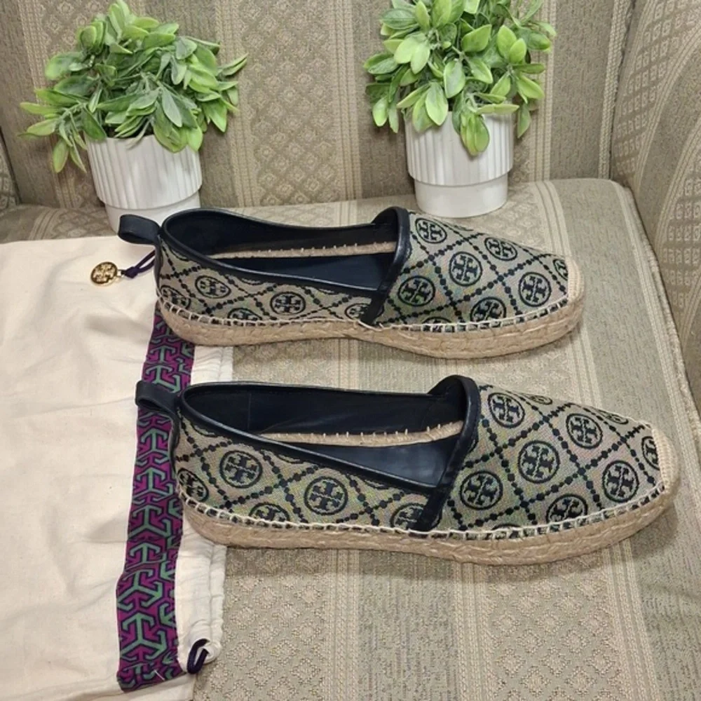 Tory Burch Beige and Black Logo Espadrilles